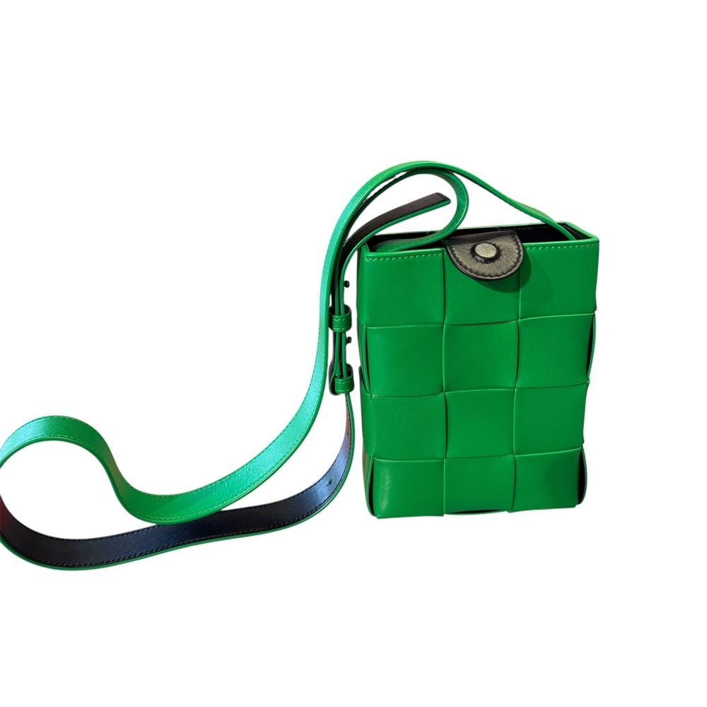 Bottega Veneta Cassette Crossbody Bag Green Black Intrecciato Leather NWT - Picture 4 of 12